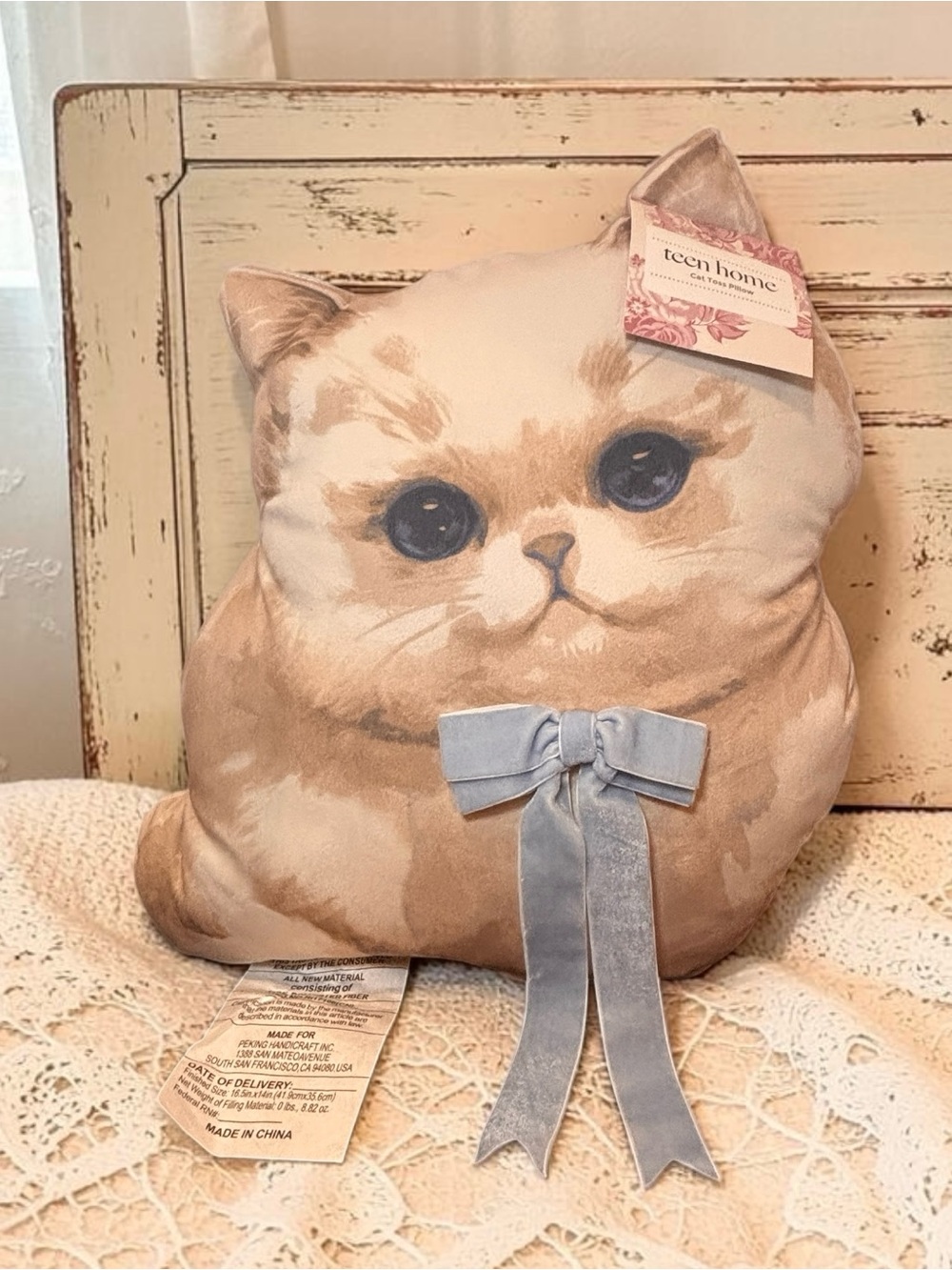NWT Teen Home 16”x14” Cat Pillow Velvet Bow